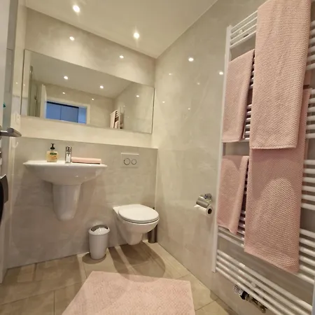 Modern Cosy In Luxurious Ambience 아파트 *